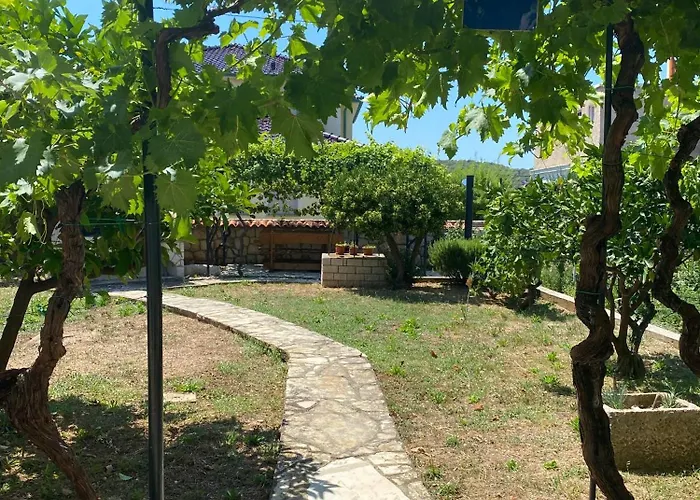 Morska Prica Apartment Rab Town